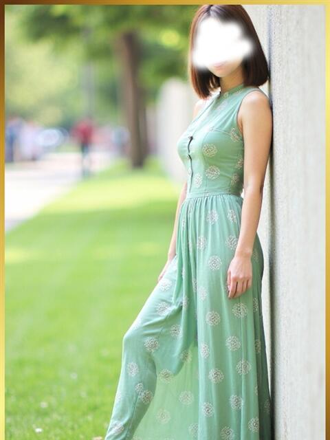 青山 すみれ セカンドパートナー池袋（人妻デリヘル）