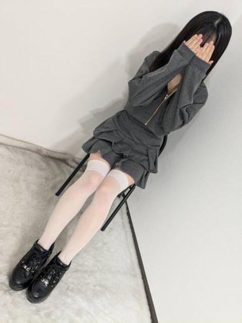 えな 池袋しろパラ(ホテヘル(手コキ・オナクラ))