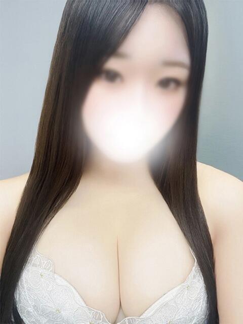 ゆい 白いぽっちゃりさん(ぽっちゃり専門ホテヘル)