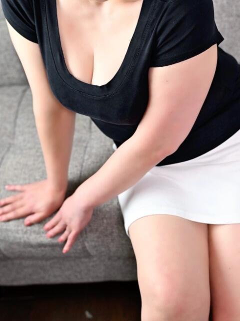 星野かえで 熟心（【非風俗】出張型メンズエステ）