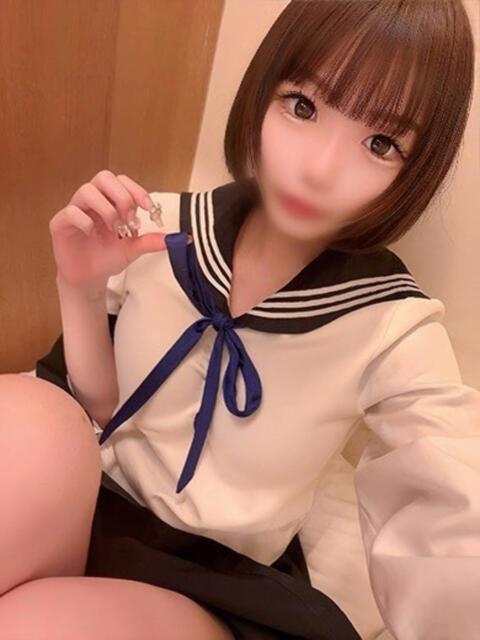 らら 淫乱痴女エステ新宿店（出張アロマエステ）