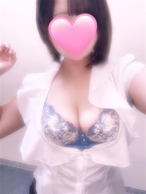 夢来-ゆら- 淫らなオンナ性体師･･･そして曖昧なひと時(本格派オイル性感マッサージ)（出張アロマエステ）