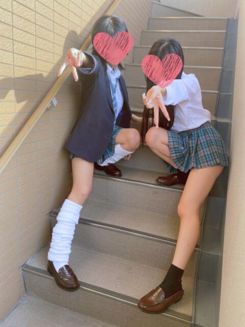 新入生 のん 青チェと赤チェ（派遣型オナクラ＆リフレ）