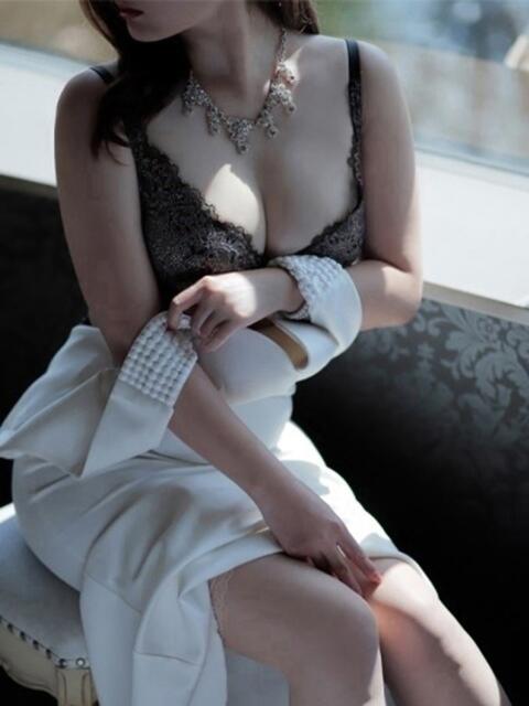 そら　魅惑のボディを誇る美麗美女 ROYAL FACE（ソープランド）