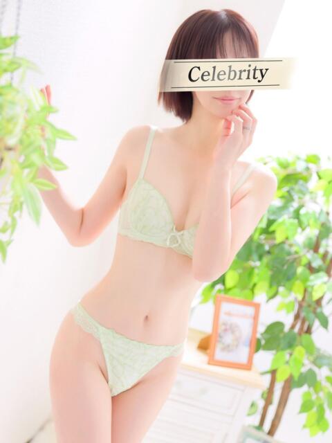 じゅん セレブクエスト-koshigaya-(人妻系デリヘル)