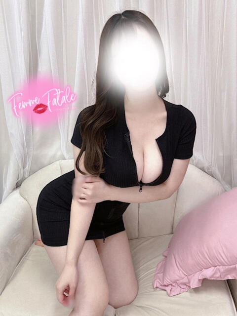 ちひろ Femme Fatale（ファムファタール）（【非風俗】メンズエステ）