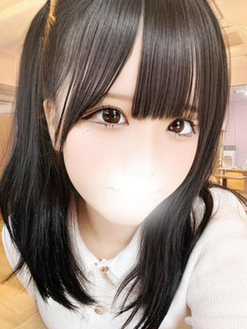 雛鳥ひよこ 全裸美女からのカゲキな誘惑（ホテヘル＆デリヘル）