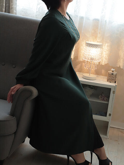 百合子★美白綺麗系奧様 BITEKI（人妻デリヘル）