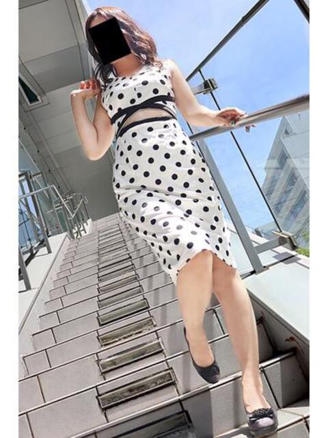 あやめ 逢って30秒で即尺(人妻・熟女待ち合わせデリヘル)