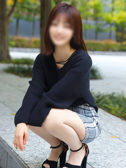 芹沢いずみ 渋谷ミルク（派遣型オナクラ(手コキ)）