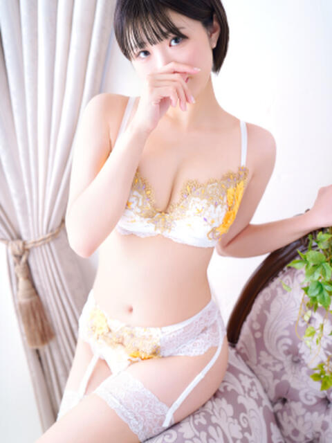 千尋／ちひろ 大宮人妻セレブリティ（ユメオト）（人妻デリヘル）