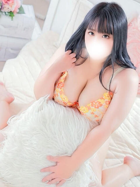 りん ぽっちゃり巨乳素人専門店ぷにめろ蒲田店（ぽっちゃり系デリヘル）