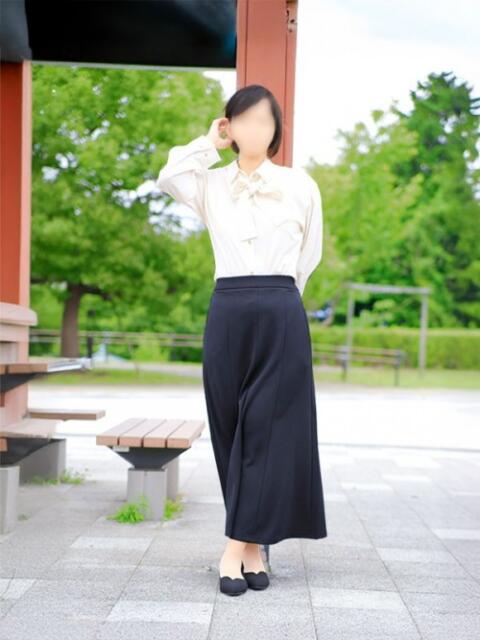 荒井 瞳 こあくまな熟女たち沼津店（KOAKUMAグループ）（人妻・熟女デリヘル）