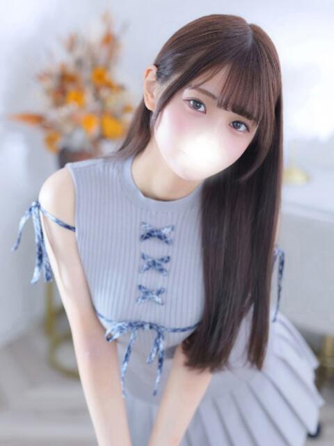 りこ★天然爆乳ロリカワ18歳★ Chloe錦糸町店 S級素人清楚系デリヘル（デリヘル）