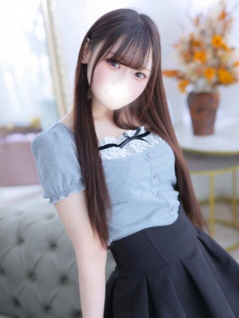 ゆら★超色白のF乳美少女JD★ Chloe錦糸町店 S級素人清楚系デリヘル（デリヘル）