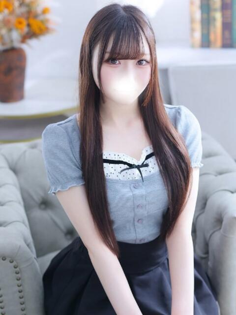 ゆら★超色白のF乳美少女JD★ Chloe錦糸町店 S級素人清楚系デリヘル（デリヘル）