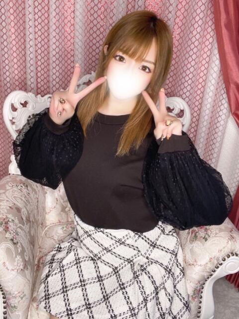 ひな【ふわふわF乳×欲望全開】 かわいい素人女子TOP100(地方出身者編)(デリヘル)