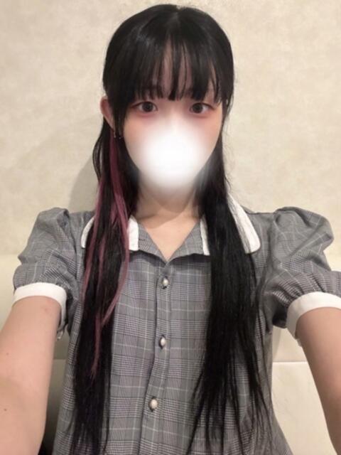 れい【衝撃！顔射無料の超逸材】 かわいい素人女子TOP100(地方出身者編)（デリヘル）