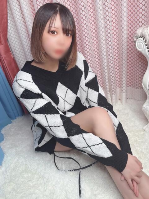 ゆあ【SS級玉城テ〇ナ似美女】 かわいい素人女子TOP100(地方出身者編)(デリヘル)