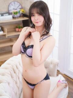 霜月みぞれ キュート東京 新宿店（新宿・歌舞伎町/ニューハーフ）