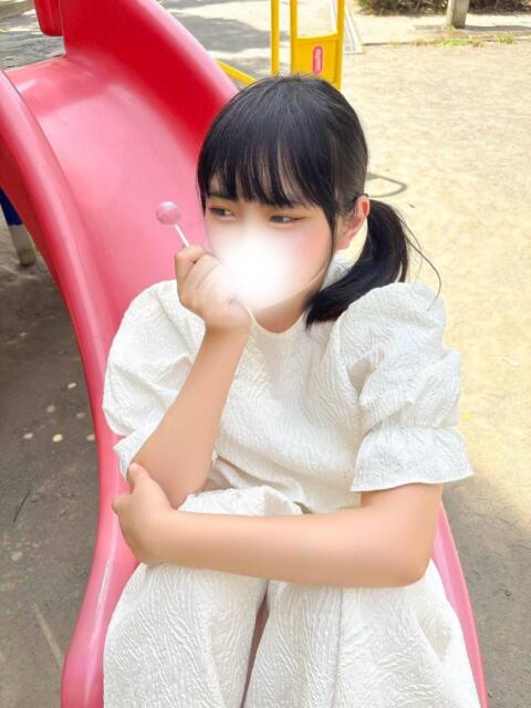 みい(愛嬌最強) おクンニ天国～Rising Group～（店舗型オナクラ(手コキ)）