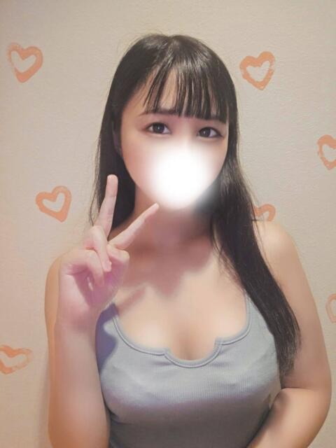 えみ(清純派美少女♪) おクンニ天国～Rising Group～（店舗型オナクラ(手コキ)）