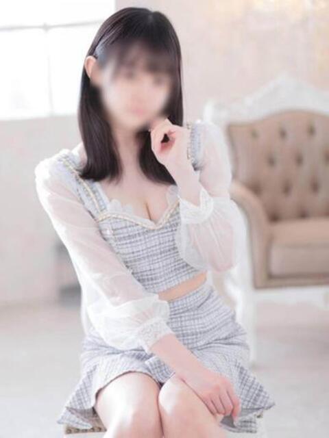 吉住　りおな服飾専門学生美少女 ファーストクラス ルビー（ソープランド）