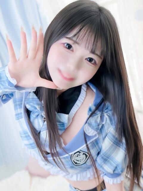 ひなた E+アイドルスクール新宿・歌舞伎町店(デリヘル)