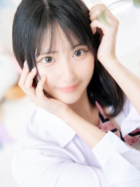るり E+アイドルスクール新宿・歌舞伎町店（デリヘル）