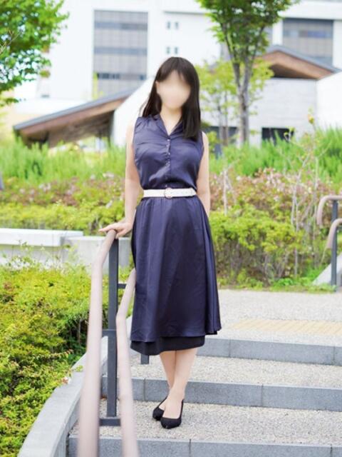 鈴木麗奈 こあくまな熟女たち 池袋店(KOAKUMAグループ)(人妻・熟女デリヘル)