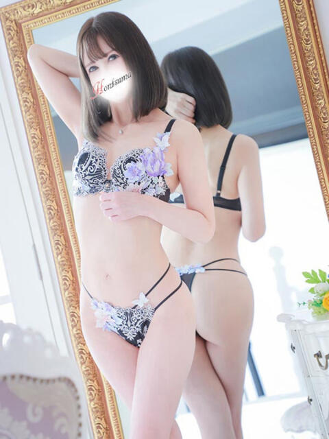 凛々花-りりか【FG系列】 ほんとうの人妻　柏店（人妻待ち合わせ＆デリヘル）