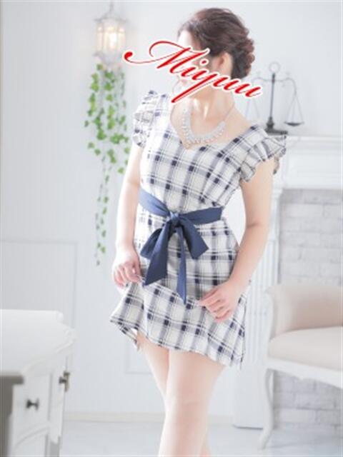 みゆう 成田人妻花壇（待ち合わせ型人妻デリヘル）