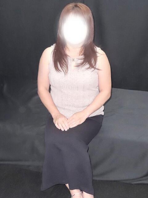 武田 瞳 熟女紹介センター(熟女デリヘル)