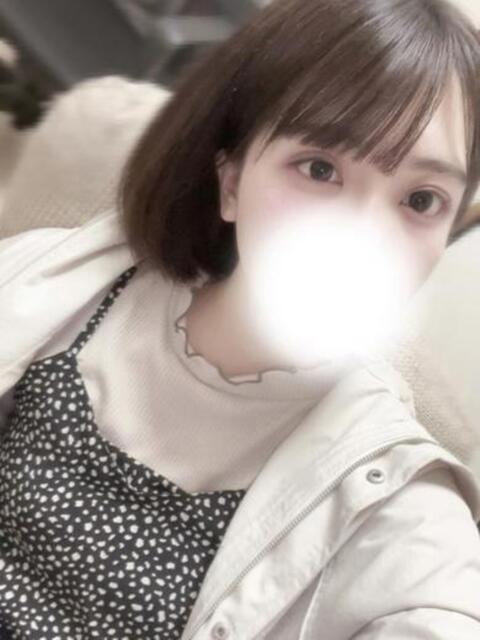 地元美女ちひろちゃん ロイヤル　アテンダー（デリヘル）