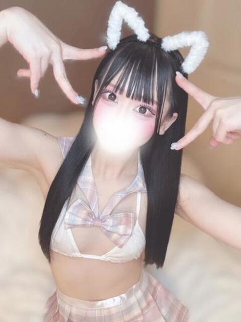 愛嬌抜群の美女ゆこりん ロイヤル　アテンダー（デリヘル）