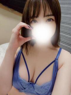 黒髪ショートヘア美女みのりちゃん ロイヤル　アテンダー（古川/デリヘル）