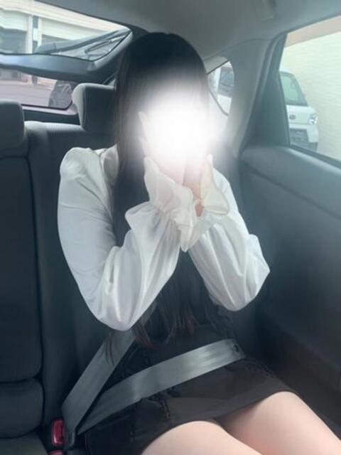 禁断のガチ18歳未経験みるちゃん ロイヤル　アテンダー（デリヘル）