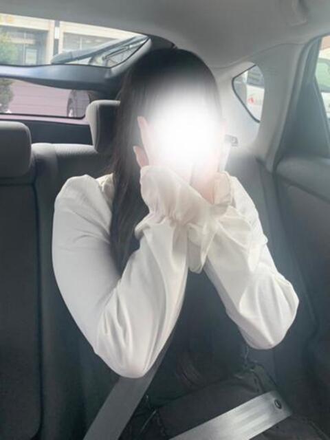 禁断のガチ18歳未経験みるちゃん ロイヤル　アテンダー（デリヘル）