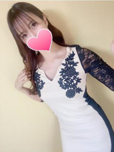 極み絶対的美女すずか ロイヤル　アテンダー（デリヘル）