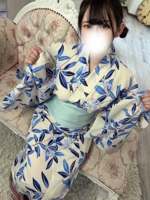 真面目清楚系隠れ巨乳かなこさん ロイヤル　アテンダー（デリヘル）