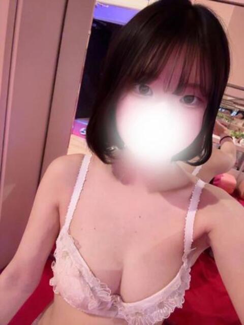 145cmどMなど素人ひろちゃん ロイヤル　アテンダー（デリヘル）