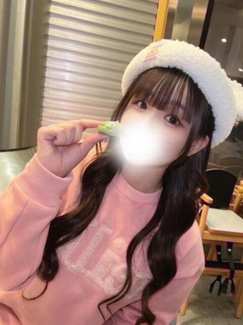 聖水無料のエロボディふわりちゃん ロイヤル　アテンダー（デリヘル）