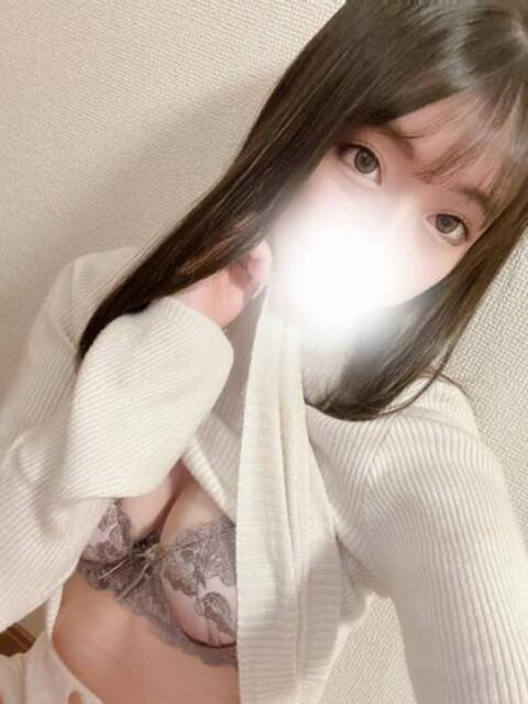 女子アナ系美女そなちゃん ロイヤル　アテンダー（デリヘル）