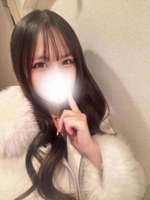 会社員どM美女みなもちゃん ロイヤル　アテンダー（デリヘル）