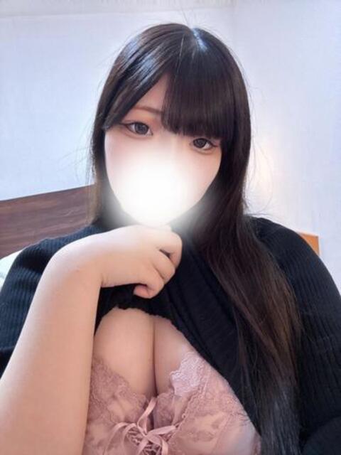 みいなちゃん ロイヤル　アテンダー（デリヘル）