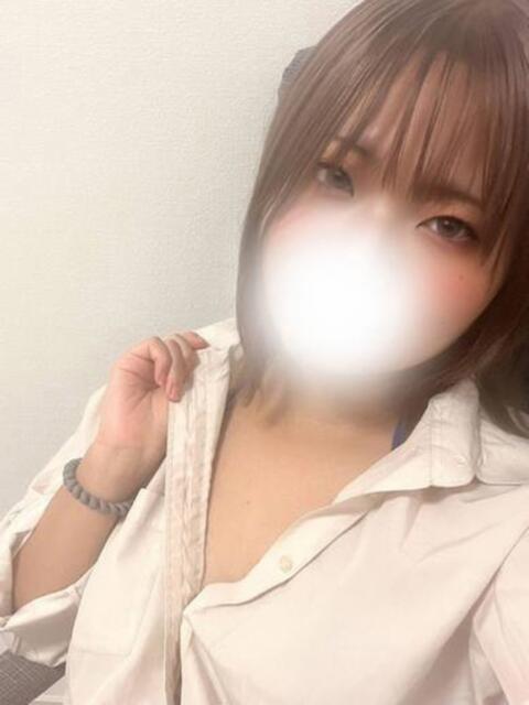 なるみちゃん ロイヤル　アテンダー（デリヘル）