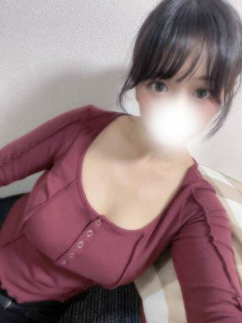 爆乳現役女子大生美女まりあちゃん ロイヤル　アテンダー（デリヘル）