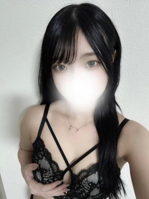 黒髪ロリ系美少女ひめのちゃん ロイヤル　アテンダー（デリヘル）