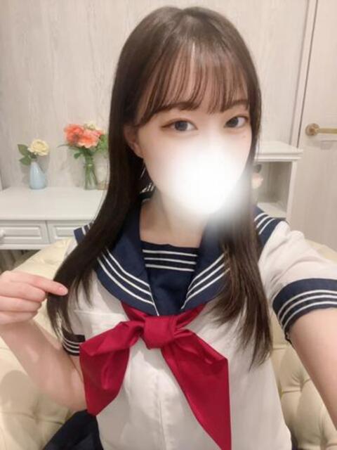 最上級美少女ろあちゃん（体験） ロイヤル　アテンダー（デリヘル）