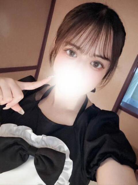 えみりちゃん ロイヤル　アテンダー（デリヘル）